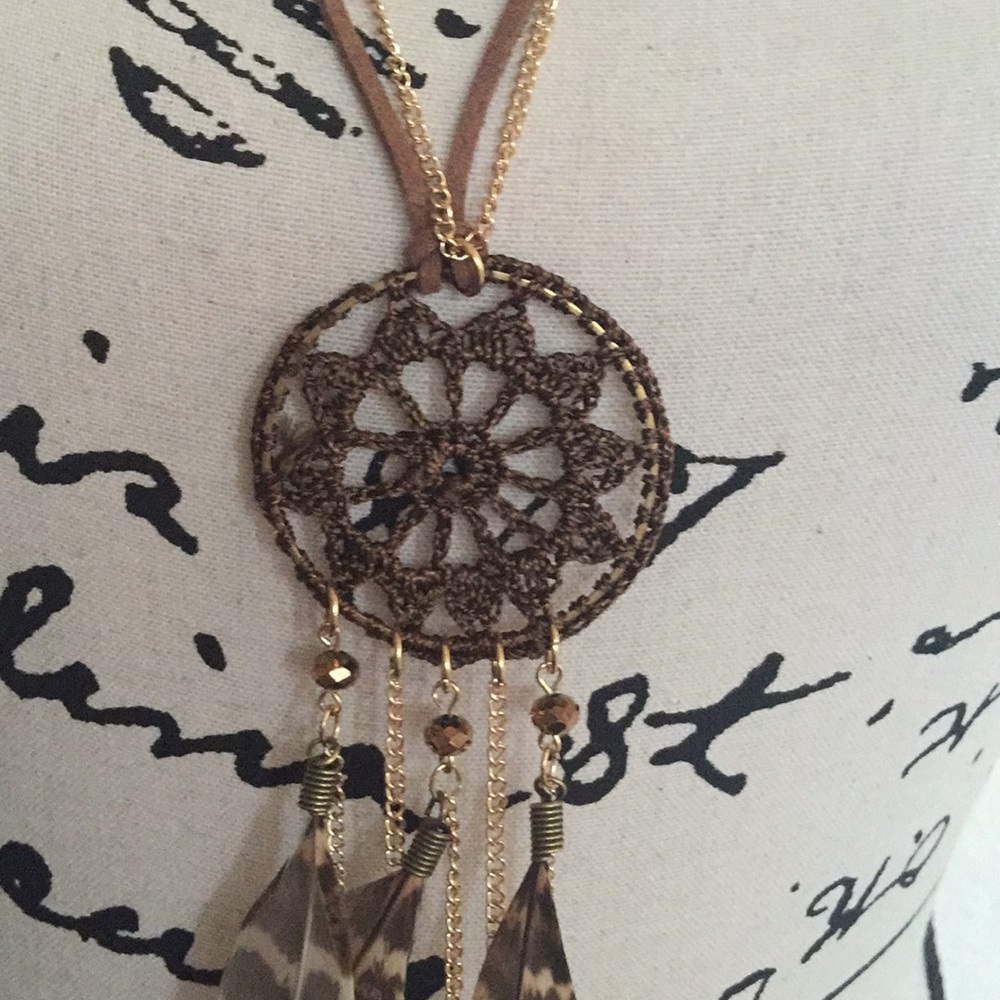LAST ONE dreamcatcher crochet feather boho hippie necklace - Picture 5 of 8